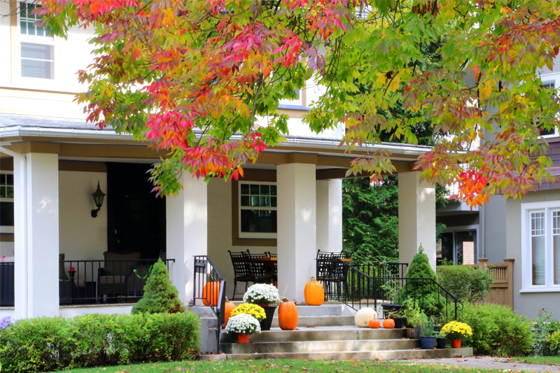 How-to-Boost-Your-Houses-Curb-Appeal-in-the-Fall